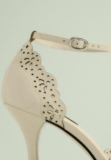 Туфли на высоком каблуке