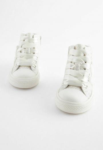 Детская обувь