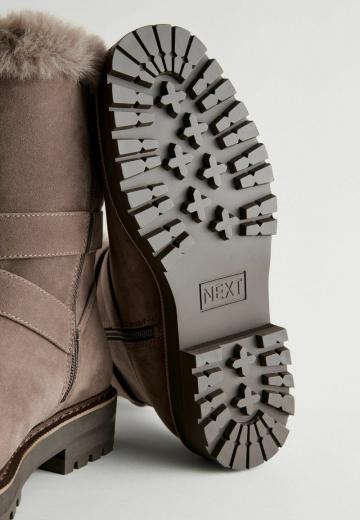 Широкие сапоги