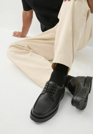 Ботинки на шнуровке