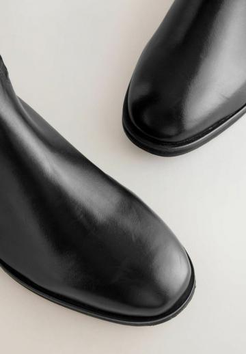 Широкие сапоги