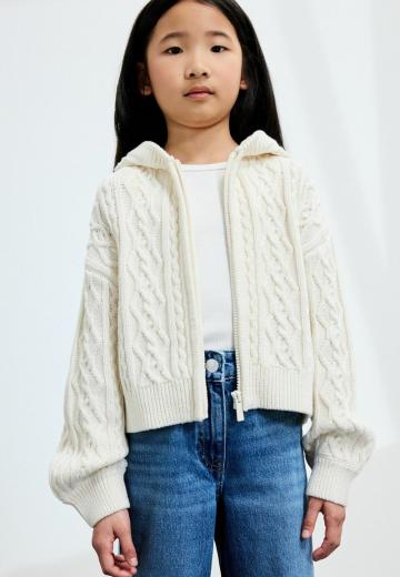 Вязаная кофта