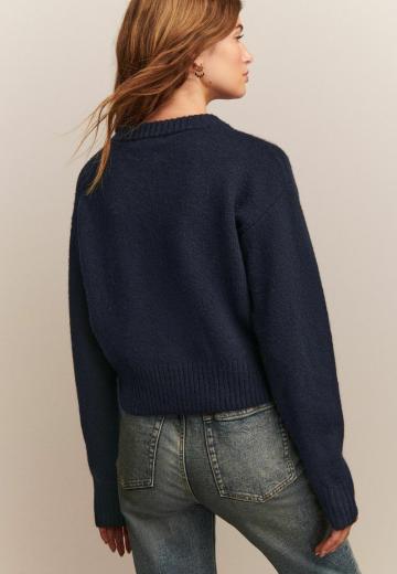 Жаккардовая вязаная кофта