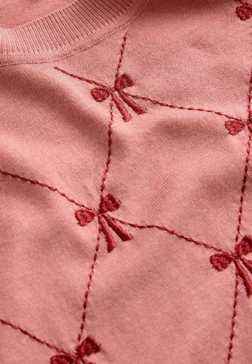 Пуловер в полоску