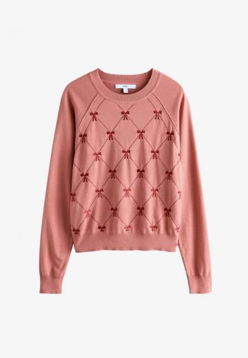 Пуловер в полоску