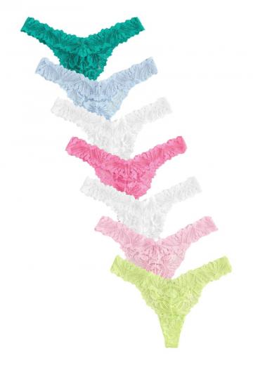 Трусы на бедрах