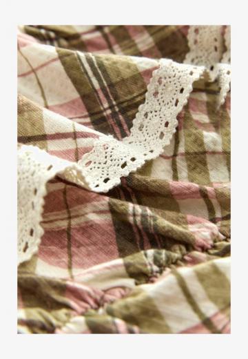 Платье без бретелек