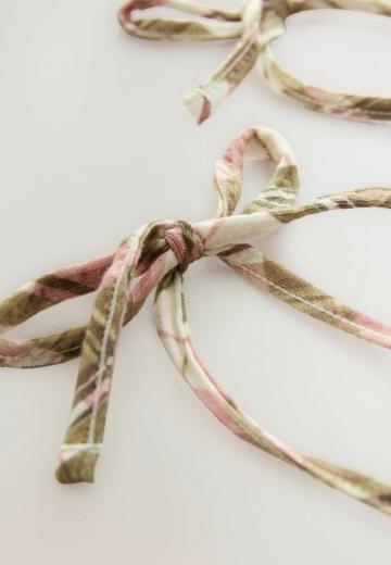 Платье без бретелек