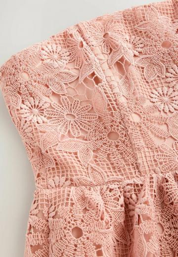 Платье без бретелек