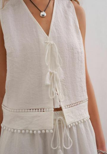 Джинсовая жилетка