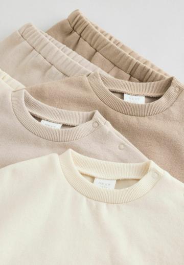 Набор одежды