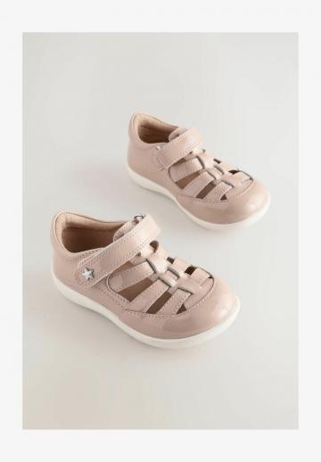 Детская обувь