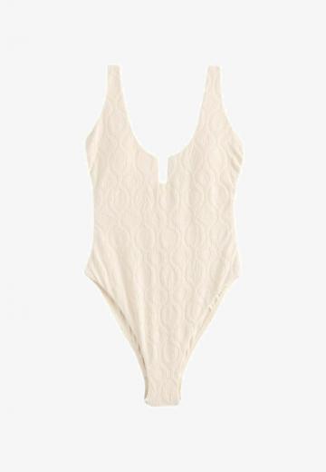 Слитный купальник