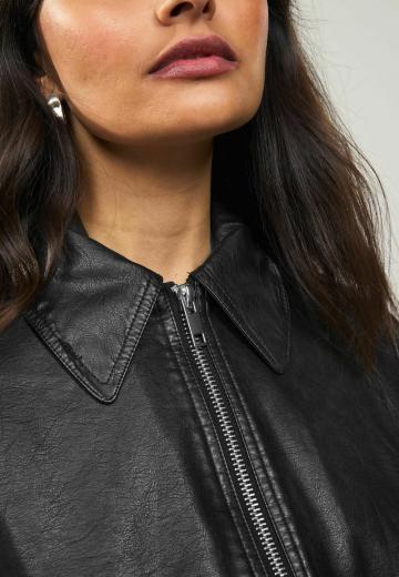 Кожаная куртка