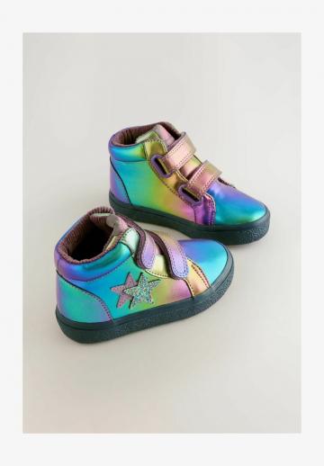 Детская обувь