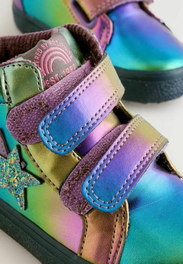 Детская обувь