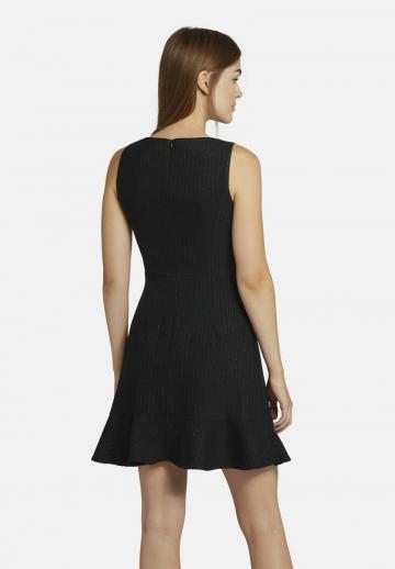 Платье футляр