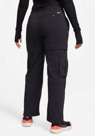 Брюки с накладными карманами