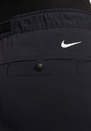 Брюки с накладными карманами