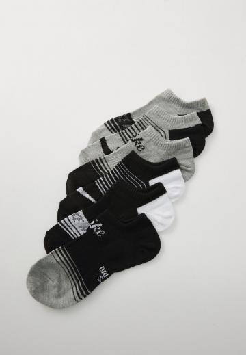 Спортивные носки