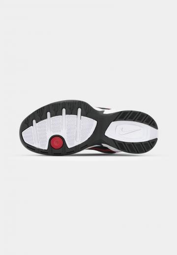 Тренировочные кроссовки