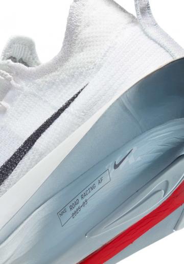 Беговые кроссовки