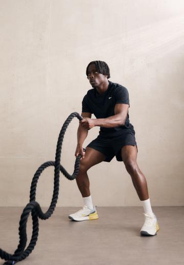 Тренировочные кроссовки