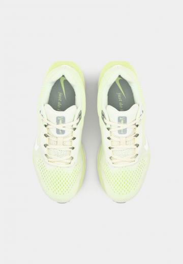 Беговые кроссовки