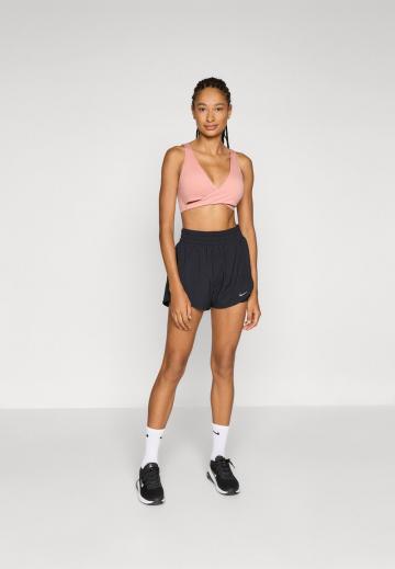 Спортивный бюстгальтер