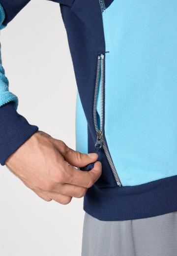 Спортивная кофта