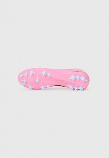 Футбольные бутсы