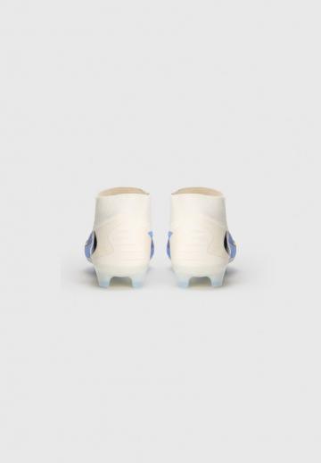 Футбольные бутсы