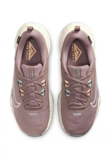 Беговые кроссовки