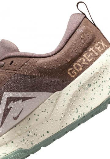 Беговые кроссовки