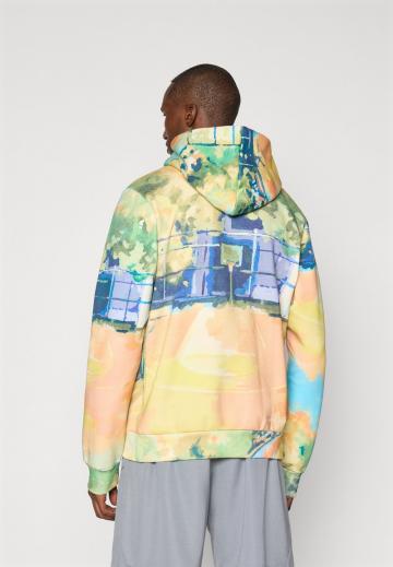 Спортивная кофта