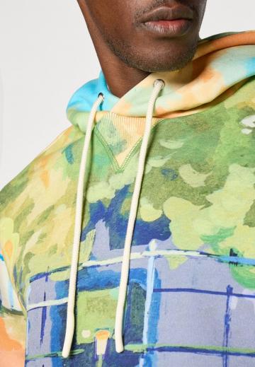 Спортивная кофта