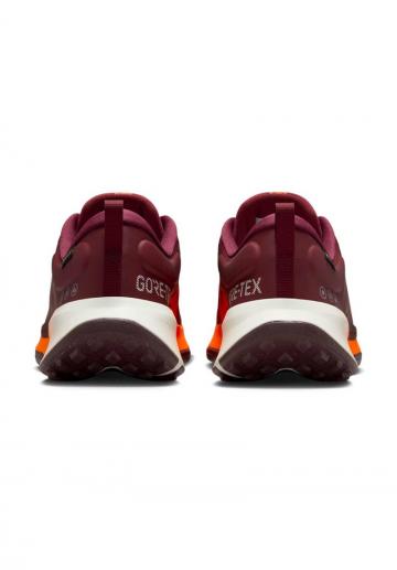 Беговые кроссовки