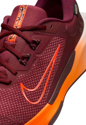 Беговые кроссовки