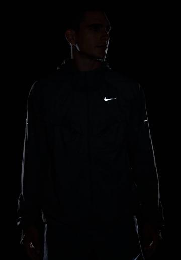 Куртка-дождевик