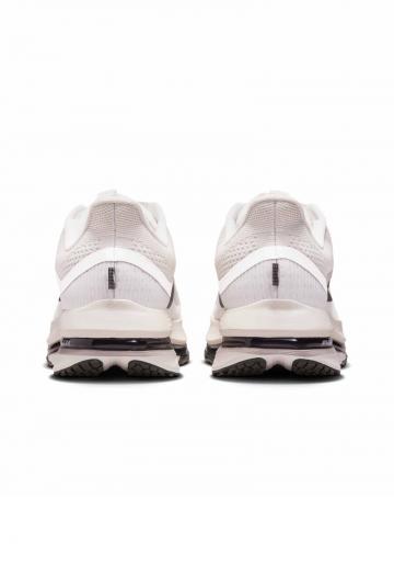 Беговые кроссовки