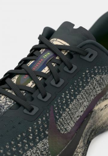 Беговые кроссовки