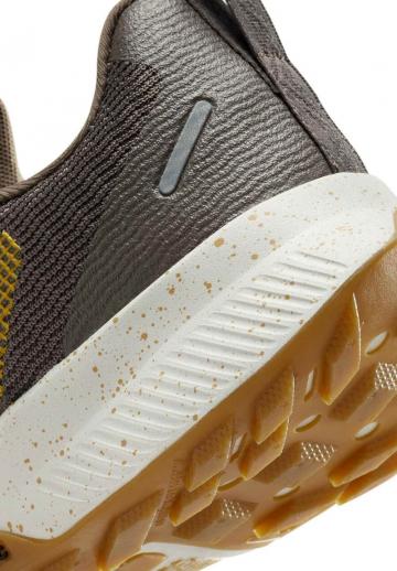 Беговые кроссовки