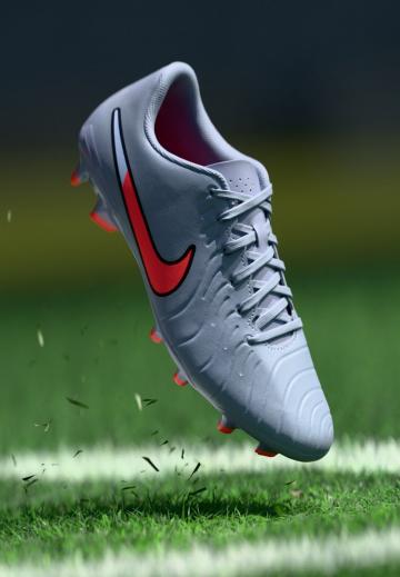 Футбольные бутсы