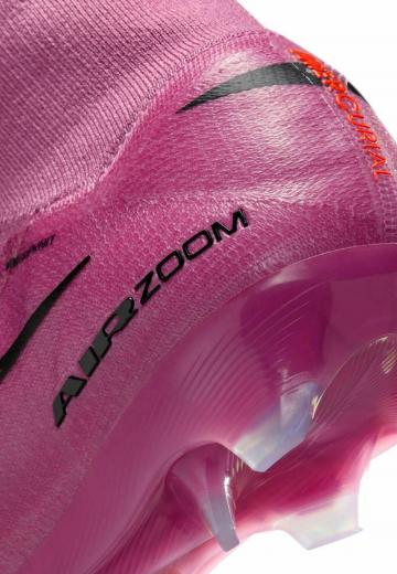 Футбольные бутсы