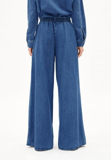 Свободные джинсы