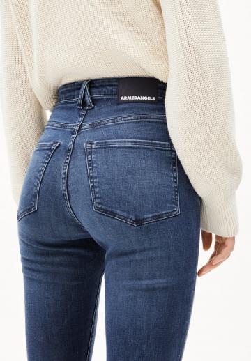 Короткие джинсы