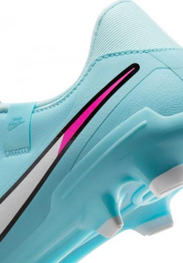 Футбольные бутсы