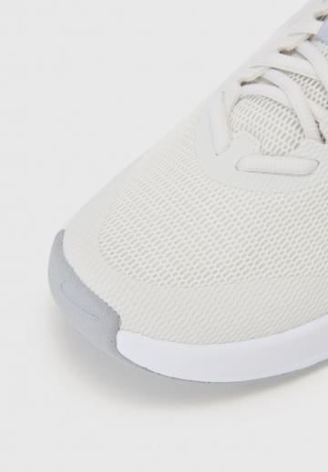 Тренировочные кроссовки