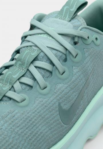 Беговые кроссовки