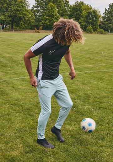 Спортивные штаны